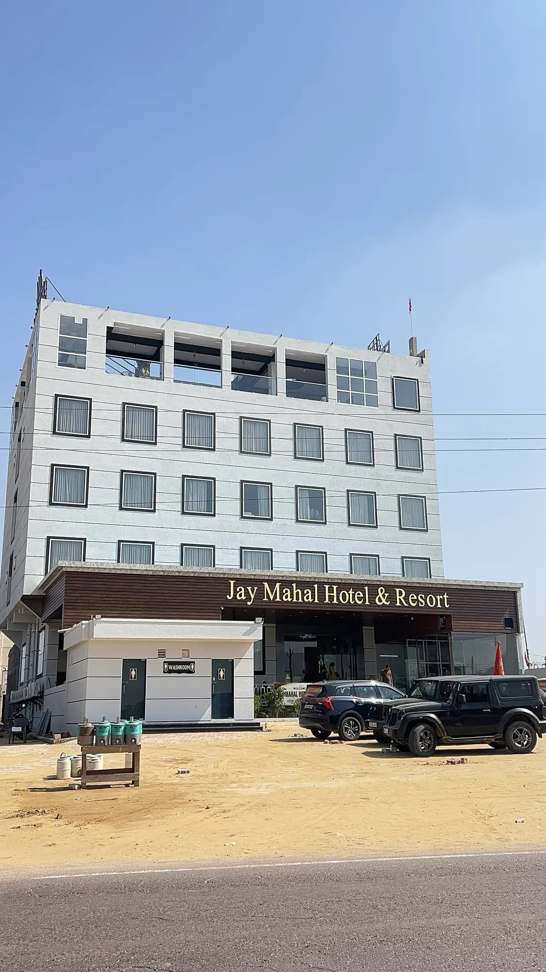 Jay Mahal Hotel & Resort building in daylight